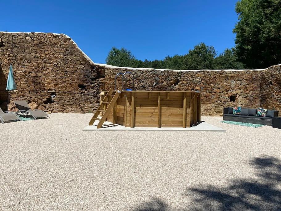 Spacious 1 Bed Home With Shared Pool Champagnac-la-Rivière Exteriér fotografie
